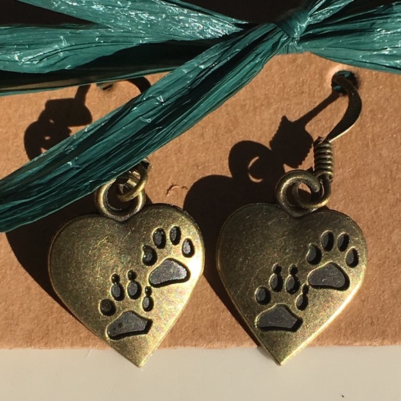 Bronze colored Love ❤️ animal paw prints 🐾 - Picture 4 of 4